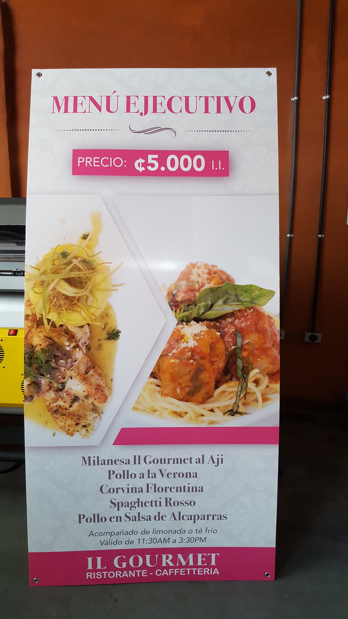PVC con Vinil Adhesivo Personalizado