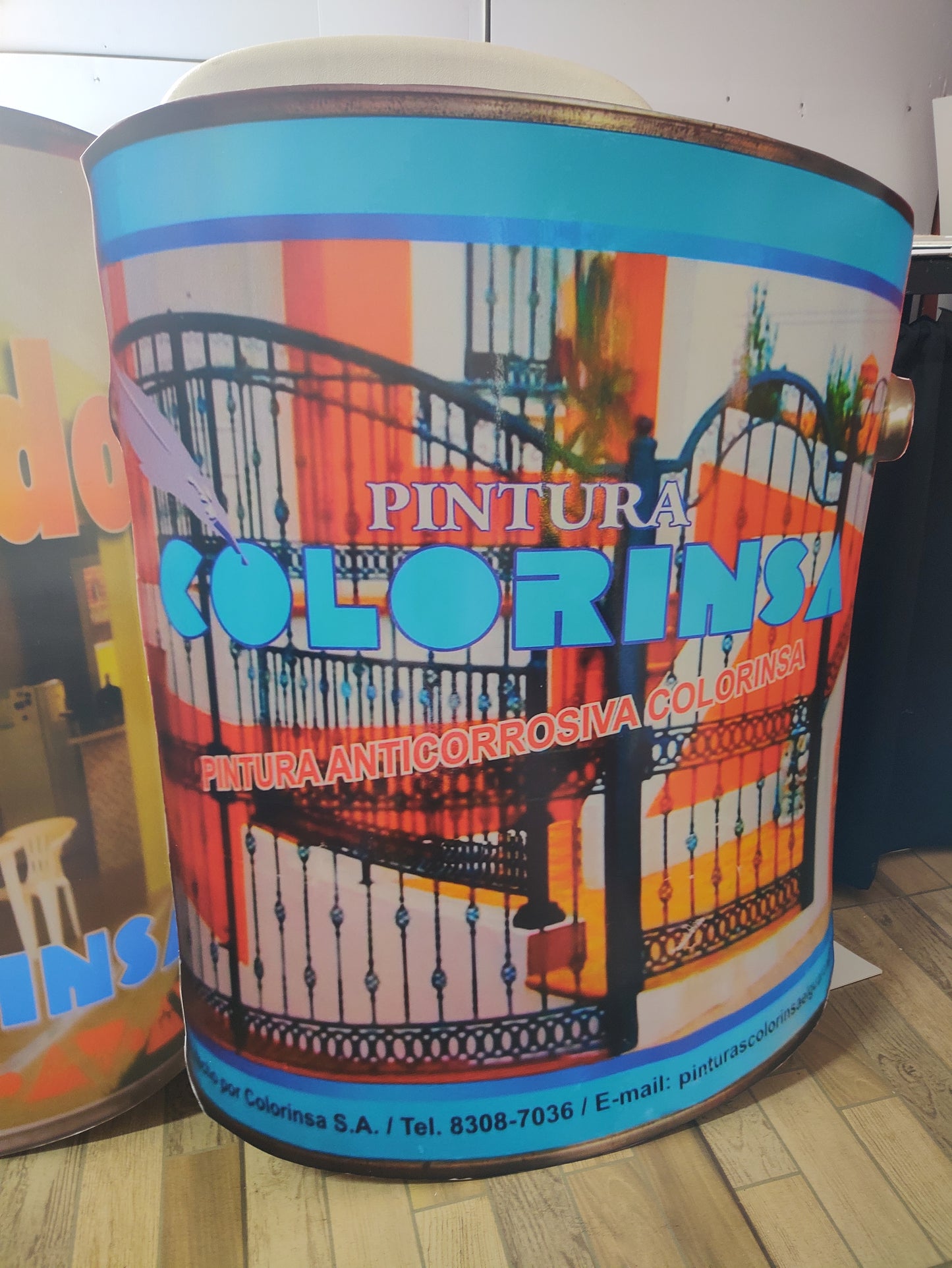 PVC con Vinil Adhesivo Personalizado